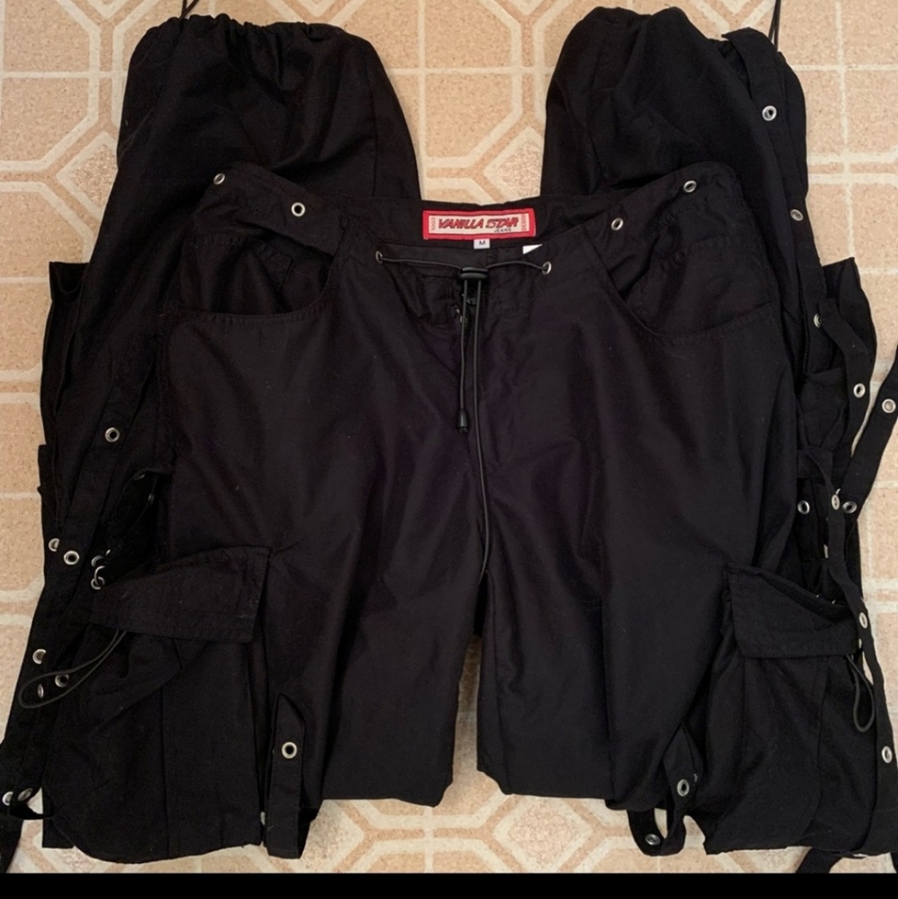 Looking For These Pants.